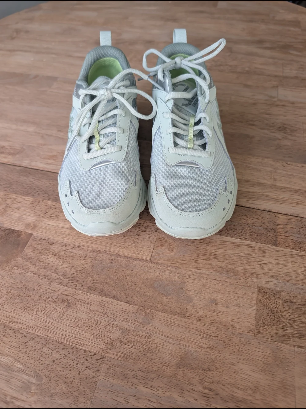 Ryka Mint Green Mesh and Synthetic Trainer Sneakers Size 8 Womens